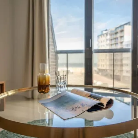 Apartment Bright Seaside With Balcony